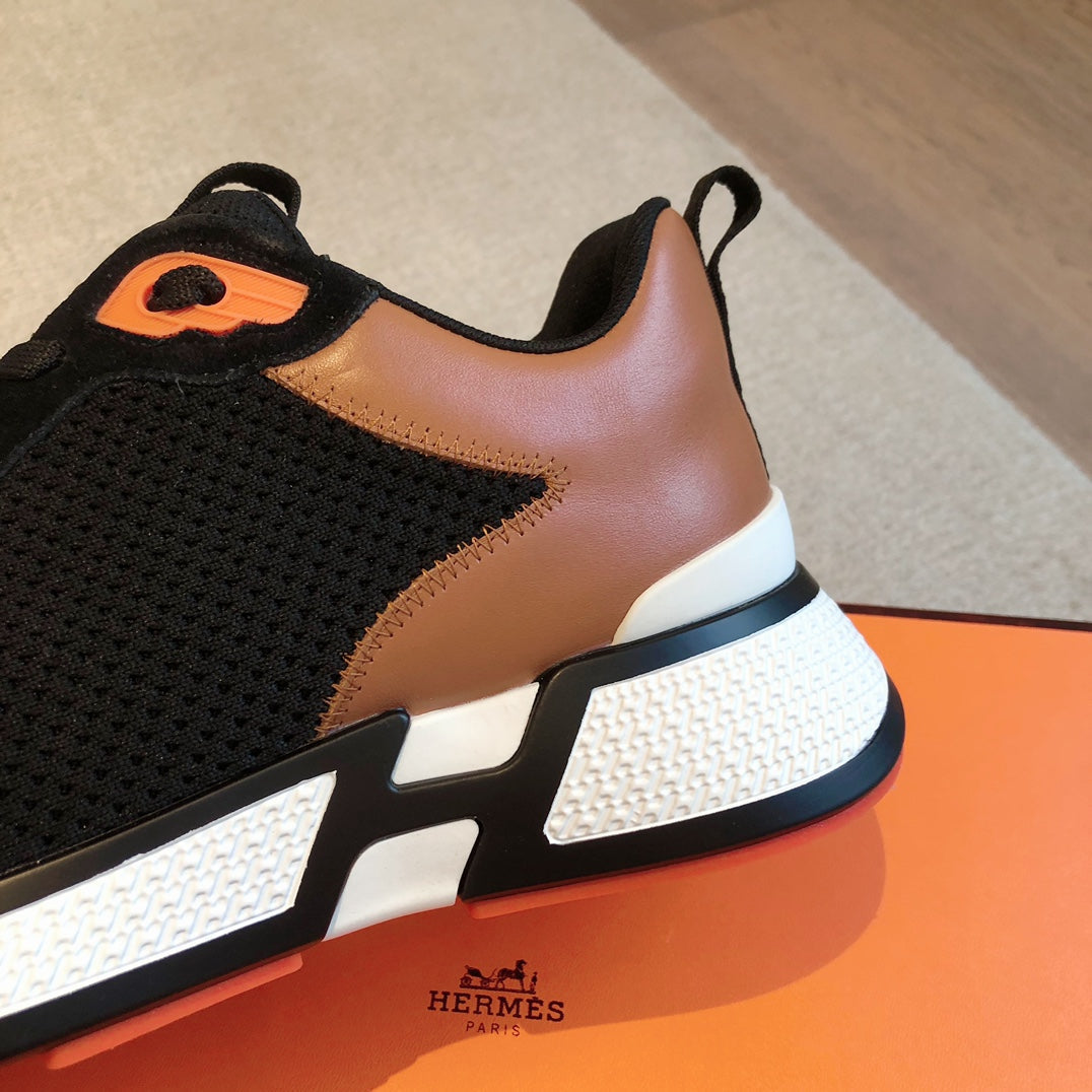 HERMES HEROS SNEAKER IN BLACK BREATHABLE MESH FABRIC AND BRONZE BROWN CALFSKIN