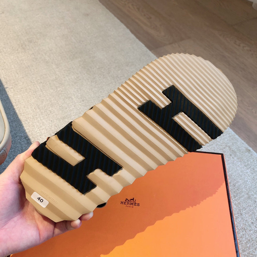 HERMES DAD SANDALS IN TUSCAN BEIGE CALFSKIN AND RUBBER
