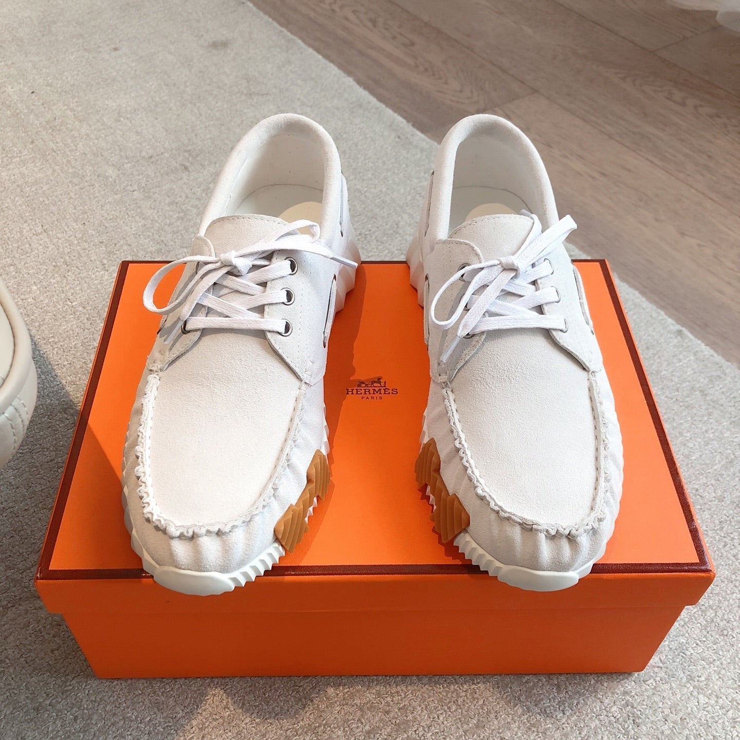 HERMES KETCH SNEAKER IN PALE GRAY SUEDE