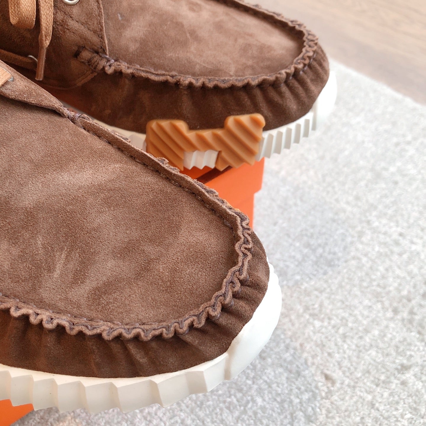 HERMES KETCH SNEAKER IN COCOA BROWN SUEDE