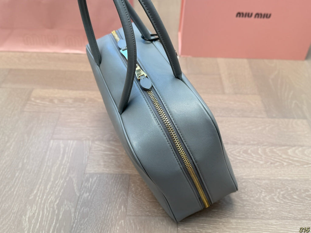 BEAU BAG 33 IN GRAY CALFSKIN WITH BASEBALL CHARM