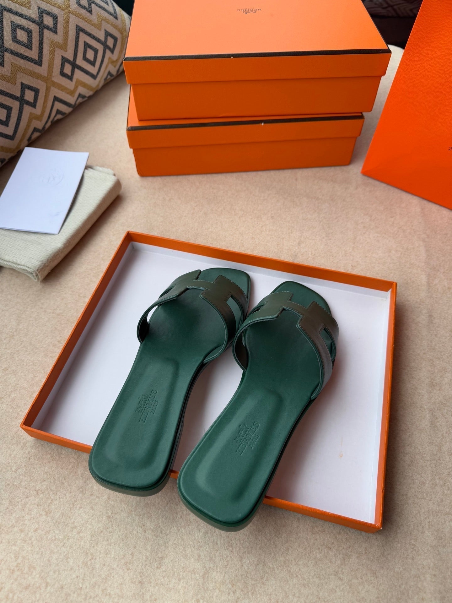 HERMES 0RAN SANDALS IN FOREST GREEN CALFSKIN