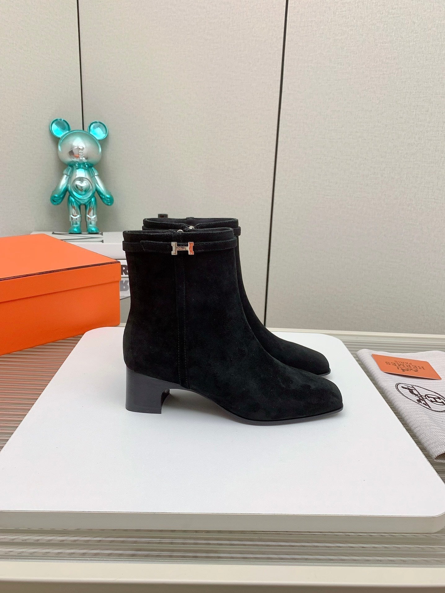 HERMES WOMEN'S NEO ANKLE BOOT IN BLACK SUEDE