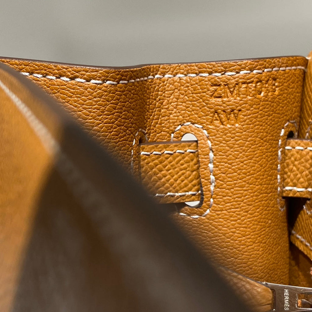 HERMES KELLY 25CM IN GOLD EPSOM CALFSKIN SILVER HARDWARE
