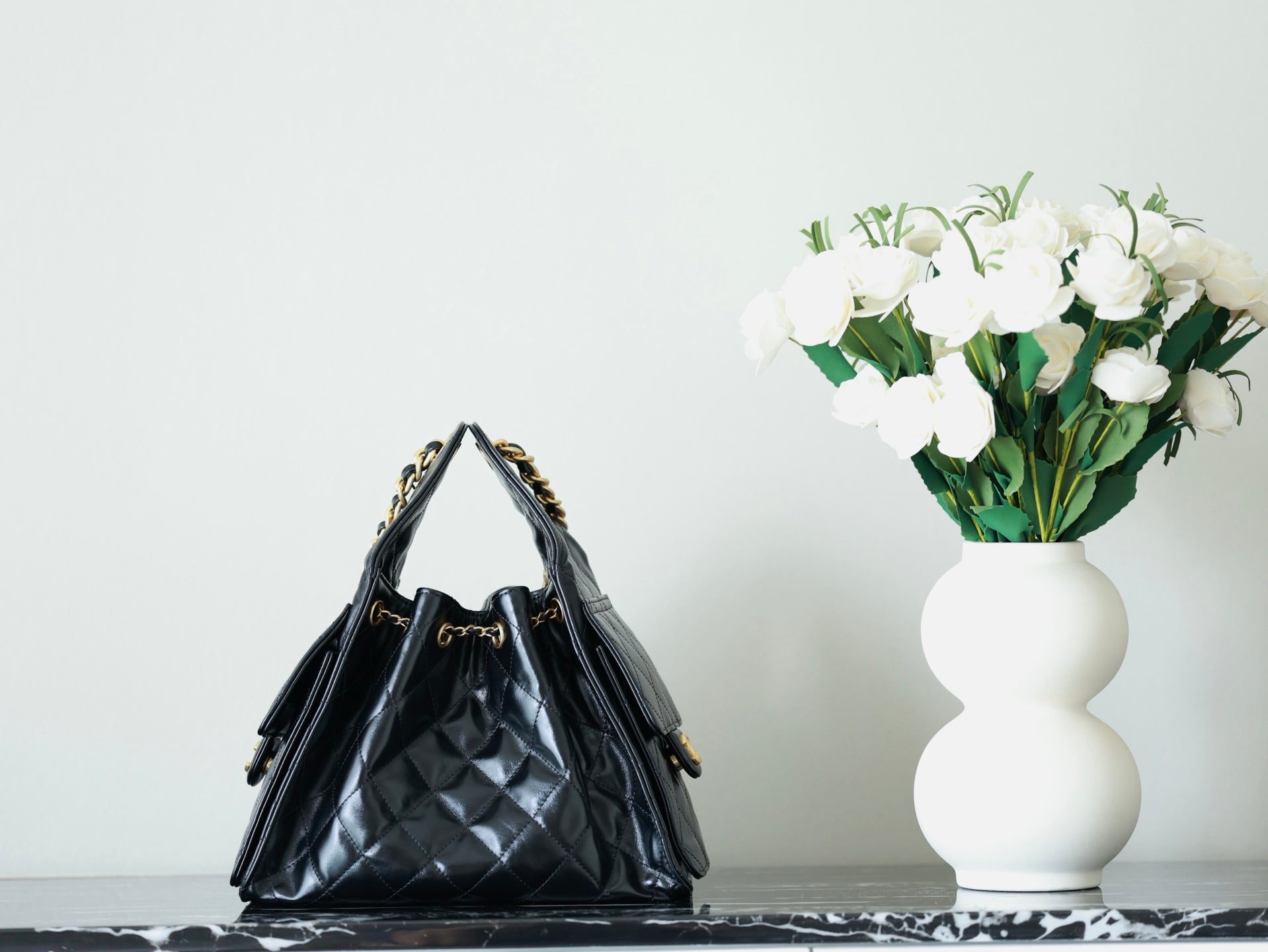 CHANEL 25S HOBO BAG 30 CM IN BLACK LIGHT GLOSSY LEATHER WITH GOLD HARDWARE