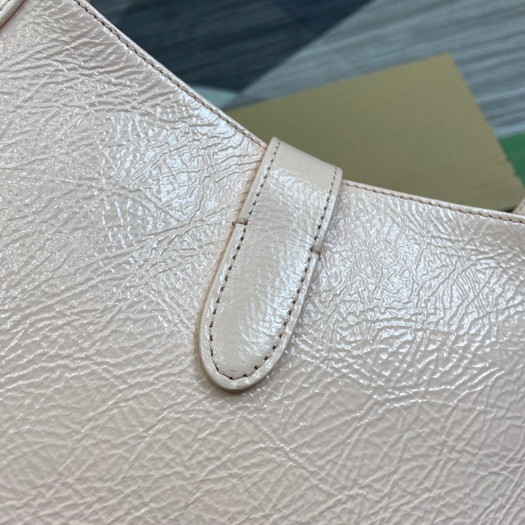 GUCCI JACKIE SMALL SHOULDER BAG 27 IN LIGHT PINK CRACKED LACQUER CALFSKIN GOLD HARDWARE