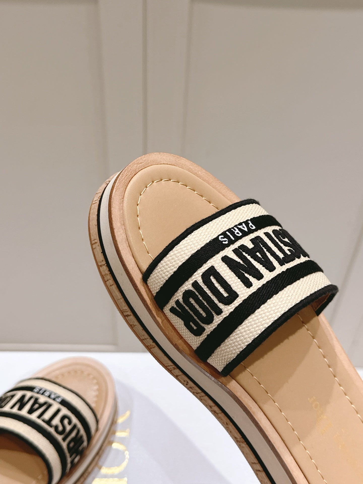 DIOR DWAY WEDGE SLIDES 45MM IN BEIGE AND BLACK FABRIC RAFFIA SOLE