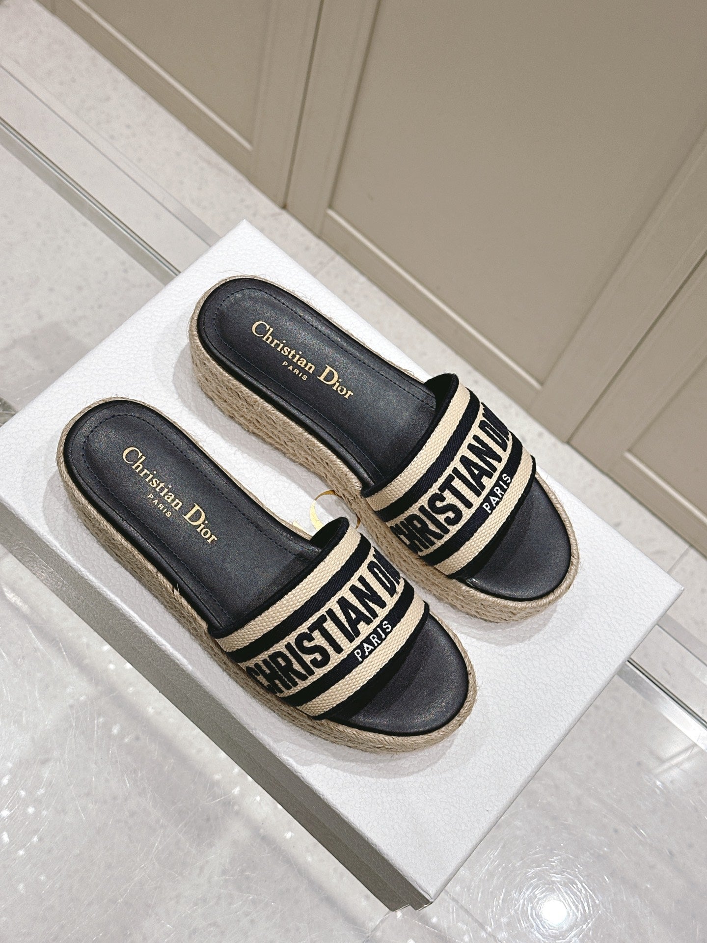 DIOR DWAY WEDGE SLIDES 45MM IN BLACK AND BEIGE FABRIC RAFFIA SOLE