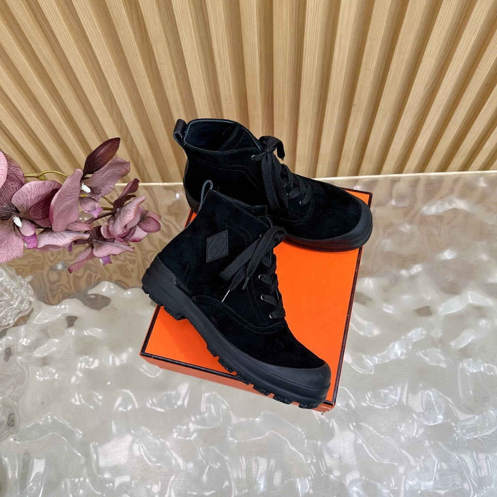 HERMES 25S KOOLER ANKLE BOOTS IN BLACK SUEDE