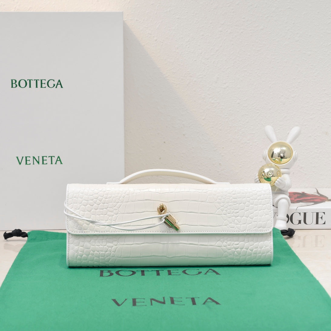 BOTTEGA VENETA Long Clutch Andiamo 31 White Crocodile Calfskin Ghw