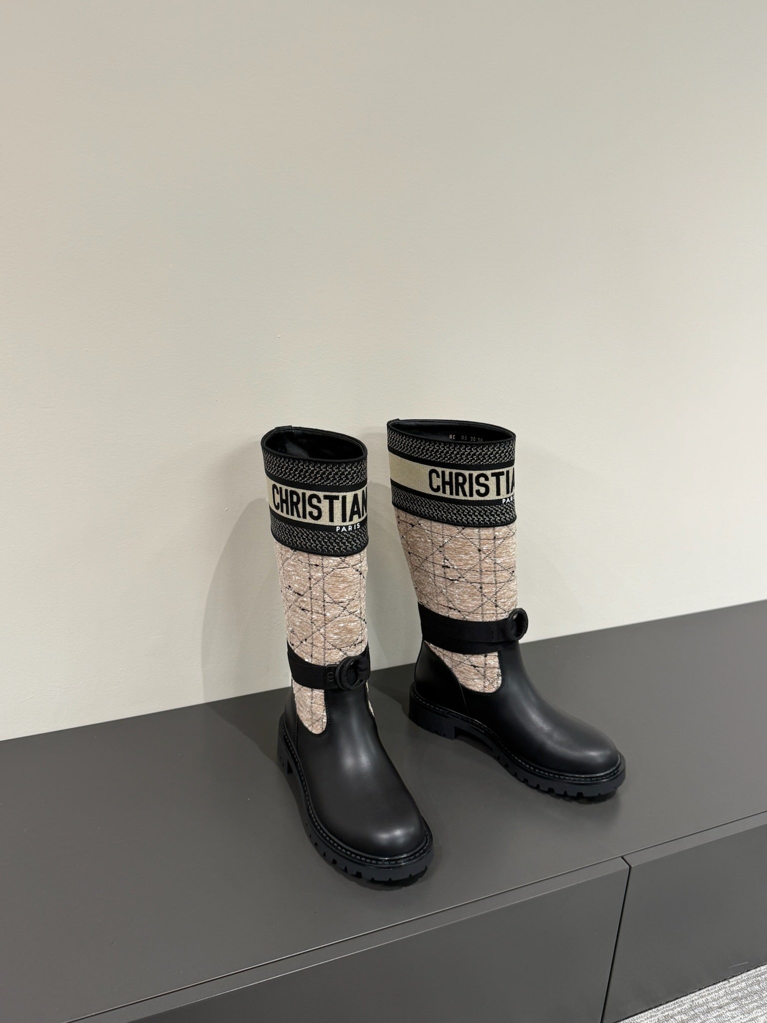 DIOR D-MAJOR BOOT TAUPE AND BLACK TECHNICAL FABRIC AND BLACK CALFSKIN