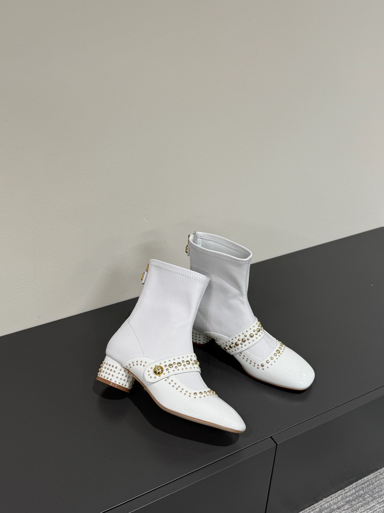 DIOR BELLE-D HEELED ANKLE BOOT WHITE PATENT CALFSKIN