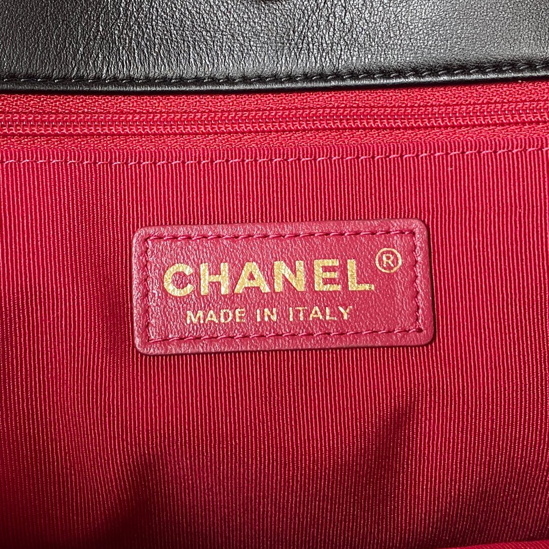 CHANEL 23P Hobo Shopping Black Calfskin Gold Hardware
