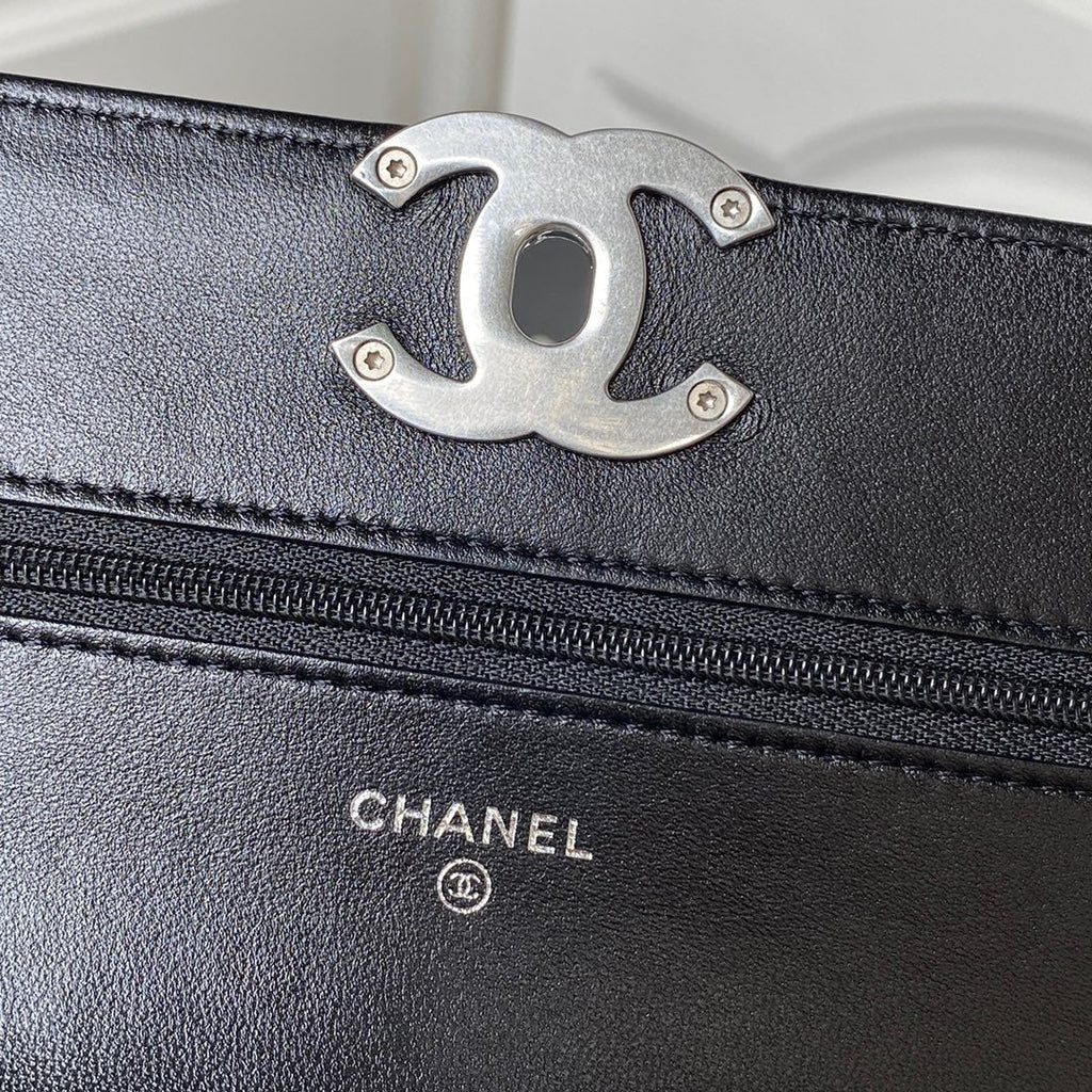 CHANEL 19 WOC 19CM BLACK LAMBSKIN SILVER HARDWARE