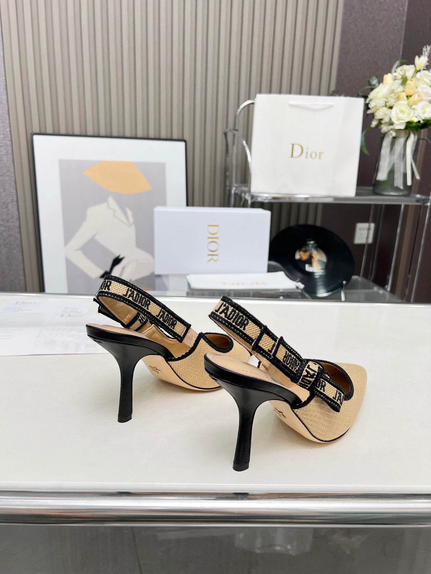 DIOR J'A SLINGBACK PUMP NATURAL RAFFIA AND BLACK EMBROIDERED COTTON 10 CM