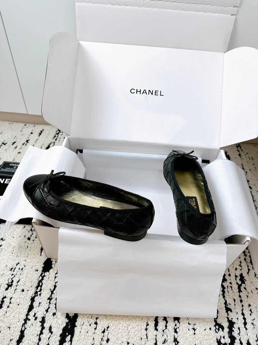 CHANEL BALLET FLATS BOW IN BLACK CALFSKIN QUILTED