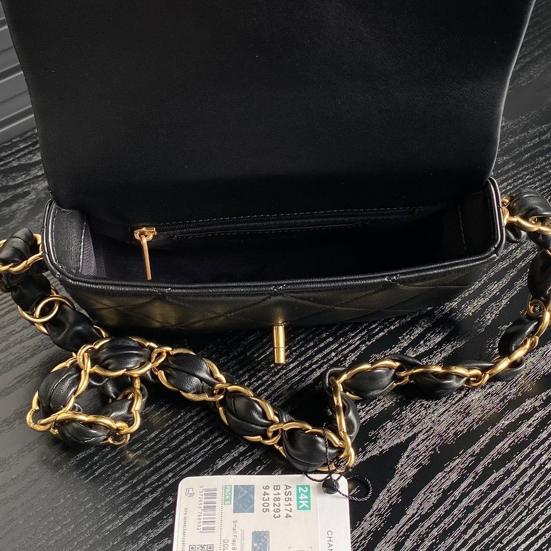 CHANEL SMALL FLAP BAG 21 IN BLACK CALFSKIN GOLD DOUBLE C THICK CHAIN