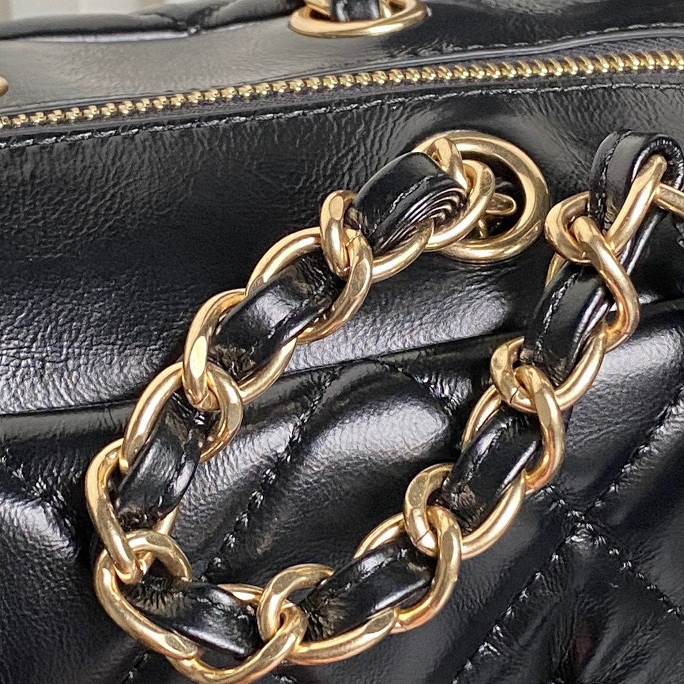 CHANEL BOWLING BAG 29 IN BLACK SHINY CALFSKIN GOLD HARDWARE