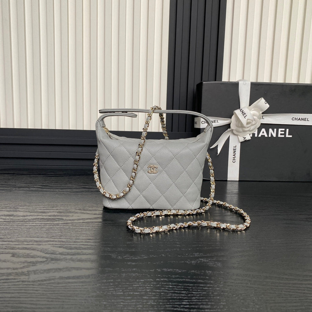 CHANEL HOBO BAG 21 IN RHINO GRAY GRAINED CALFSKIN GOLD HARDWARE