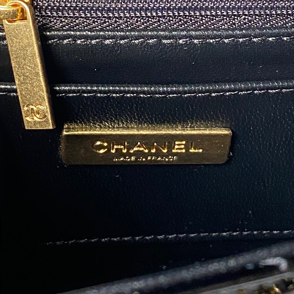 CHANEL 25S FLAP BAG 18 IN BLACK GLOSSY CALFSKIN