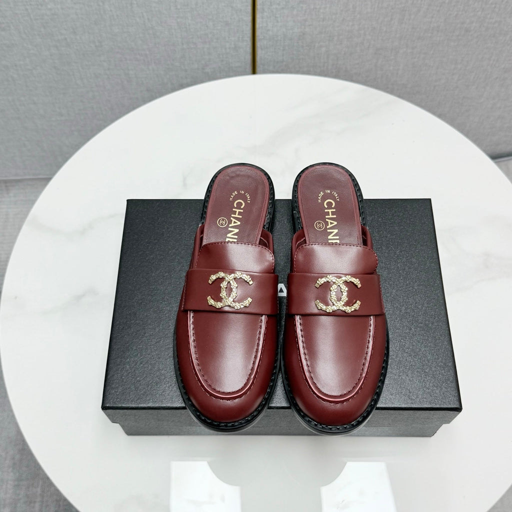 CHANEL FLAT MULE 25S IN DARK RED CALFSKIN STYLE 10