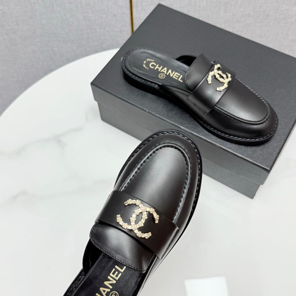 CHANEL FLAT MULE 25S IN BLACK CALFSKIN STYLE 7