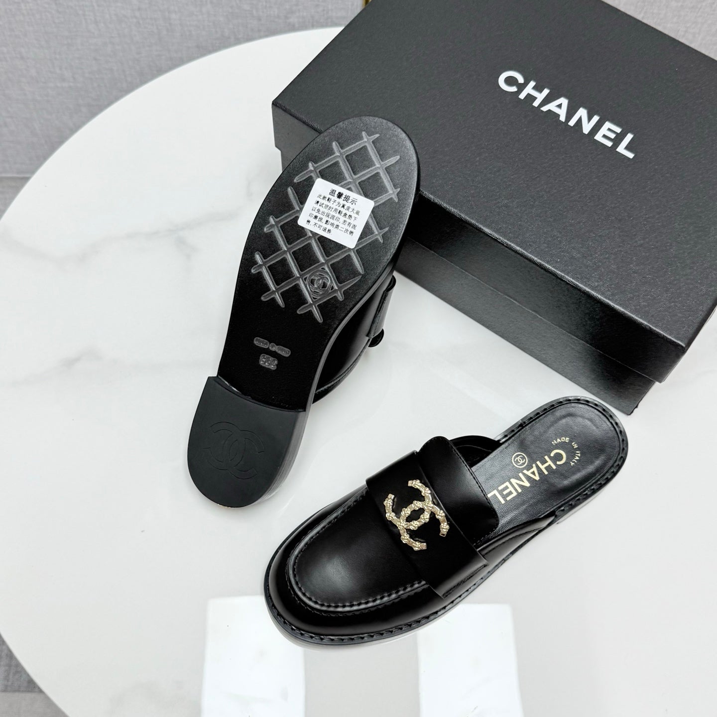 CHANEL FLAT MULE 25S IN BLACK CALFSKIN STYLE 7
