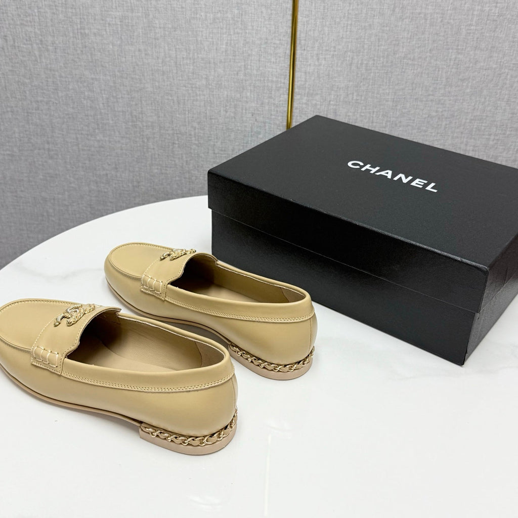 CHANEL LOAFER 25S IN WARM BEIGE LAMBSKIN WITH GOLD HARDWARE