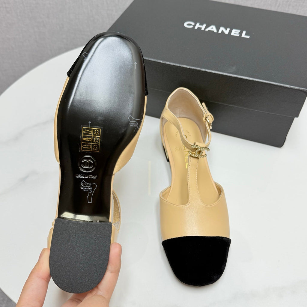 CHANEL MARY JANE 25S IN BEIGE LAMBSKIN AND BLACK SUEDE WITH PEARL HEEL