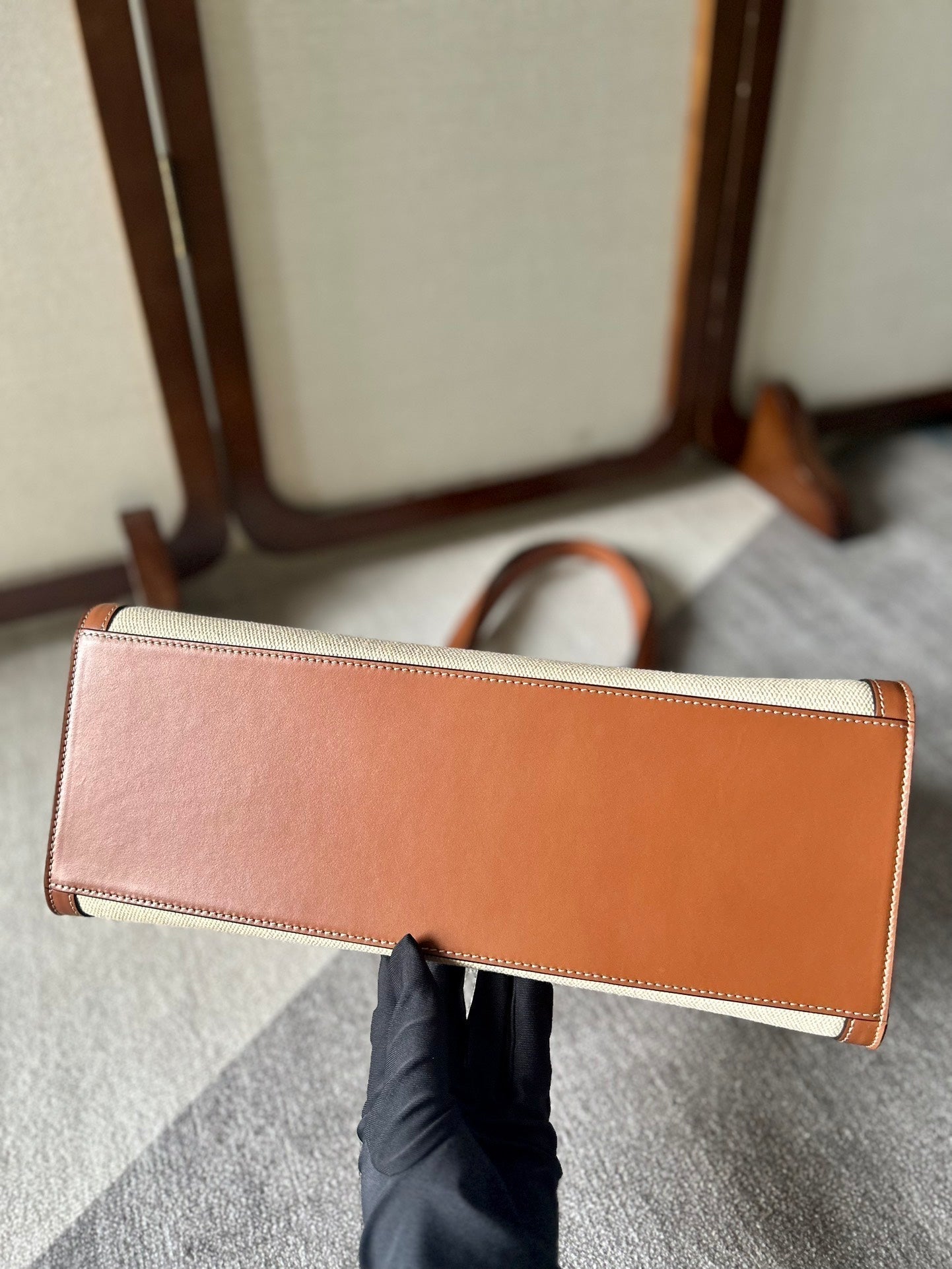 CELINE CABAS 37 IN WHITE CANVAS AND BRONZE BROWN CALFSKIN TRIM GOLD LOCK