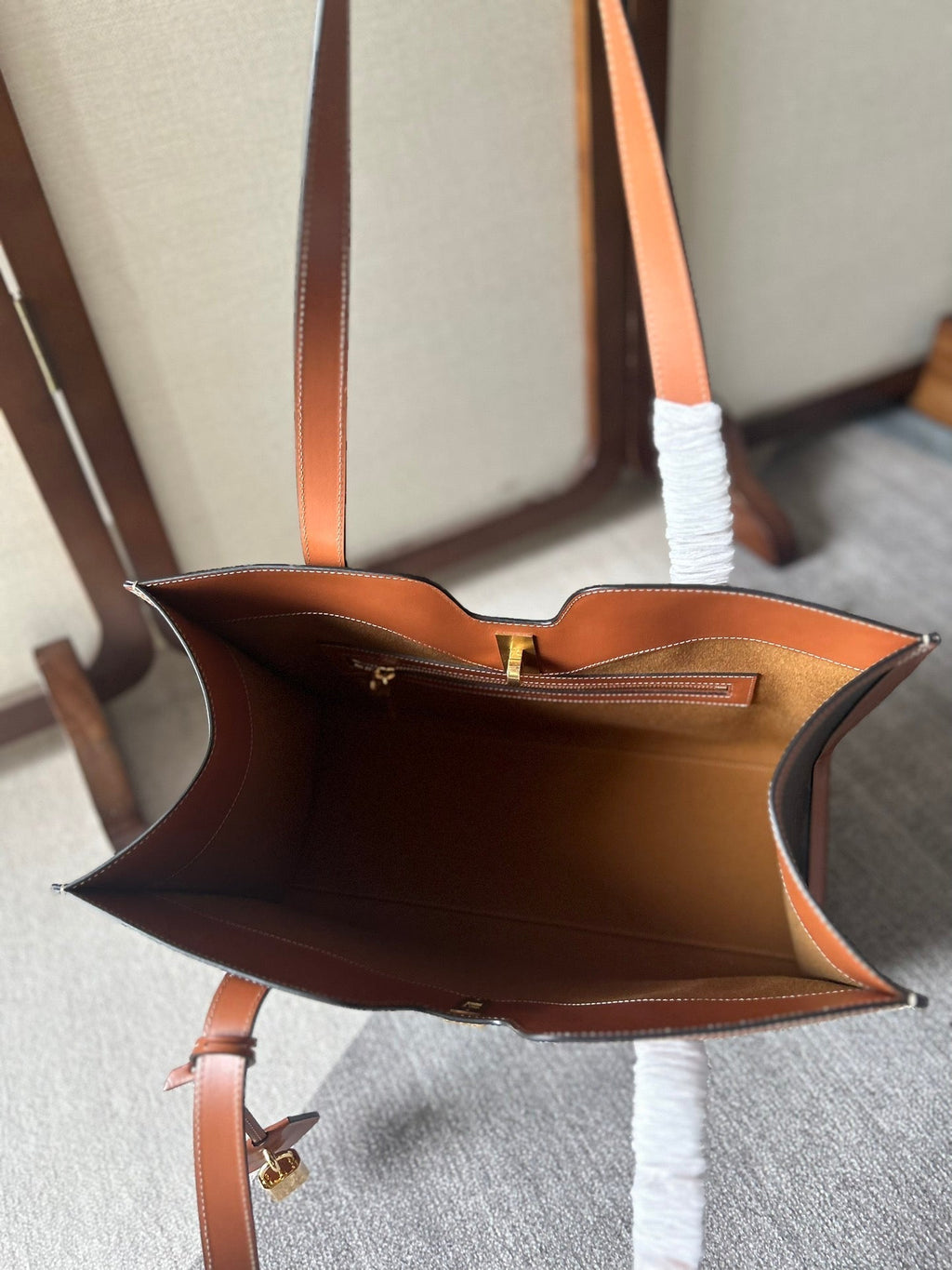 CELINE CABAS 37 IN BLACK TRIOMPHE CANVAS AND BRONZE BROWN CALFSKIN TRIM GOLD LOCK