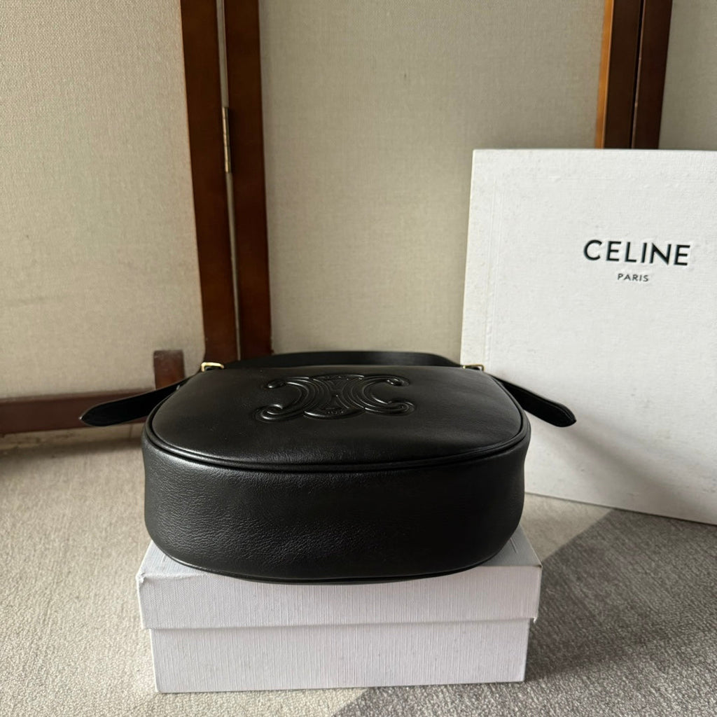 CELINE SMALL HELOÏSE BAG CUIR 22 IN BLACK CALFSKIN EMBOSSED LOGO