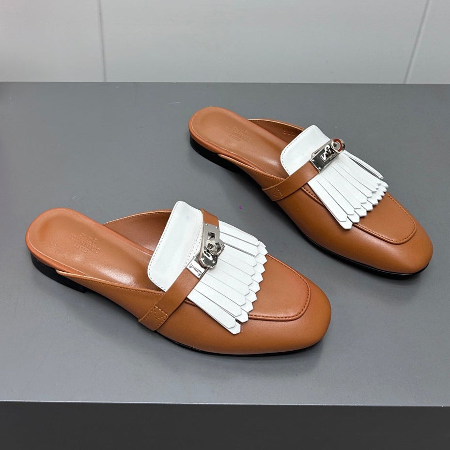 HERMES 0Z MULE IN BRONZE BROWN LAMBSKIN WITH WHITE FRINGE DETAIL