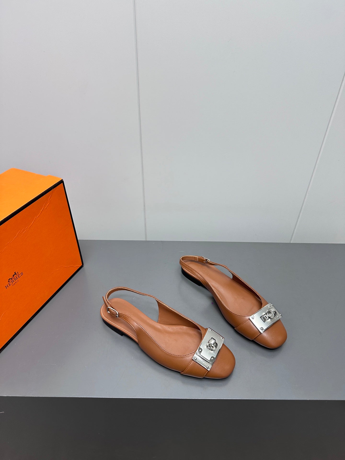 HERMES INNOCENTE SLINGBACK IN BRONZE BROWN CALFSKIN
