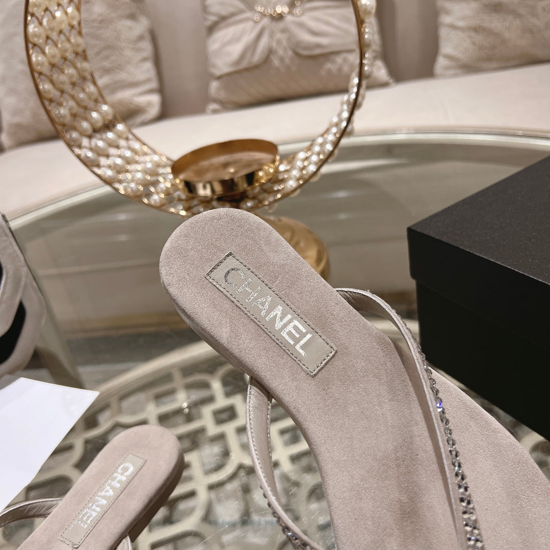 CHANEL RHINESTONES THONG SANDAL IN PALE PINK SUEDE