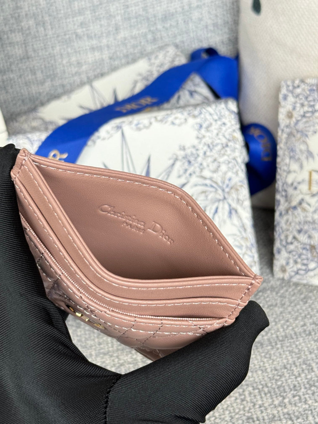DIOR CARO FREESIA CARD HOLDER 10 IN BABY PINK CANNAGE CALFSKIN