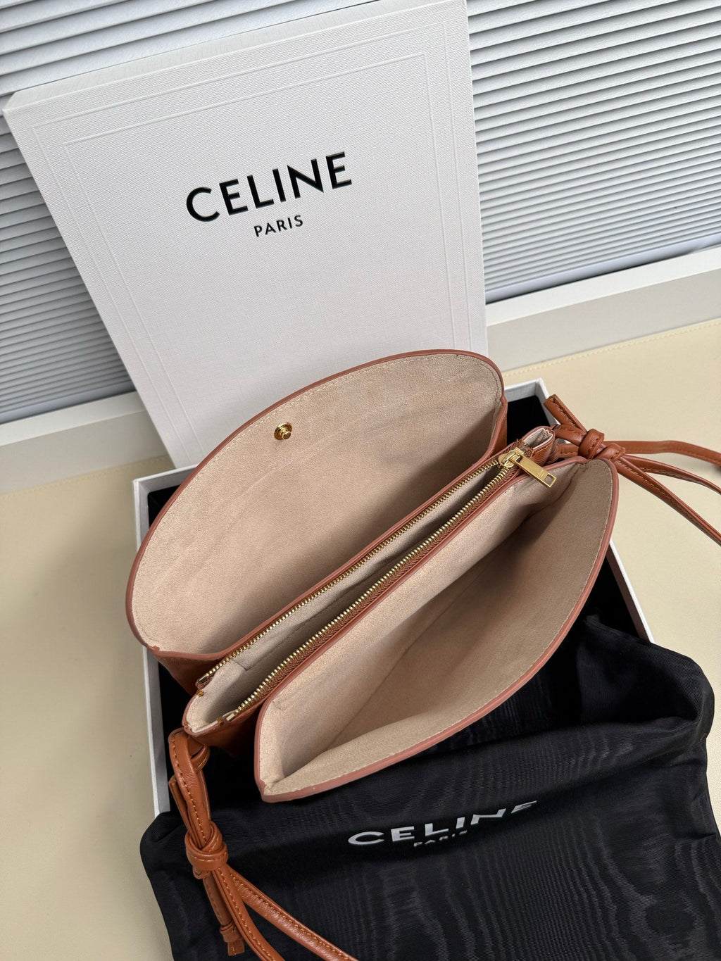 CELINE 25S TRIO FLAP 22MM IN BURNT ORANGE SMOOTH LAMBSKIN GOLD HARDWARE