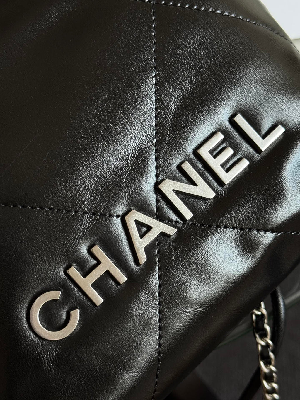 CHANEL MINI HOBO HANDBAG 20 IN BLACK CALFSKIN SILVER-TONE HARDWARE