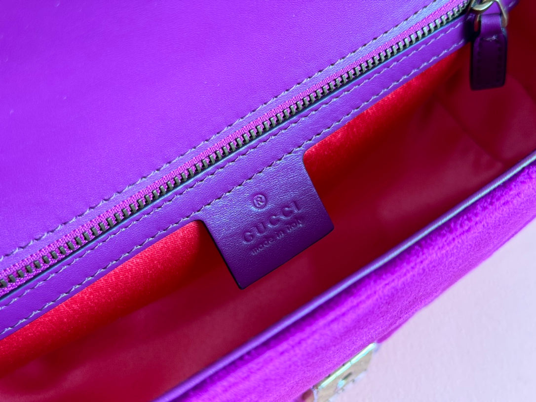GUCCI 25S  MARMONT 26 CM IN DEEP PINK PURPLE VELVET WITH GOLD HARDWARE