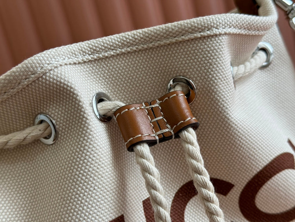 GUCCI SMALL DRAWSTRING SHOULDER BAG 21 IN WHITE CANVAS BROWN CALFSKIN