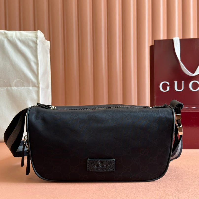 GUCCI NYLON LINE BODY BAG 27 IN BLACK  CANVAS