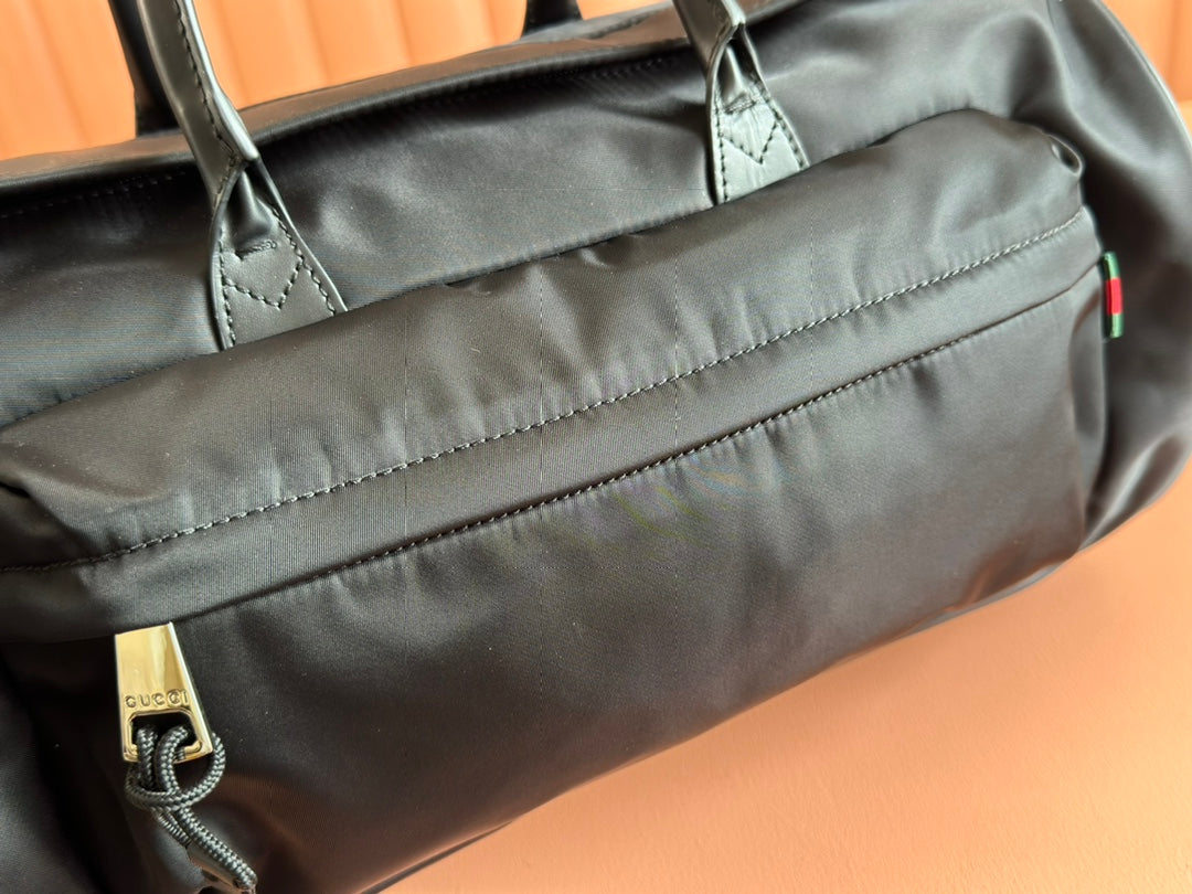 GUCCI SMALL DUFFLE BAG 42 IN BLACK CANVAS