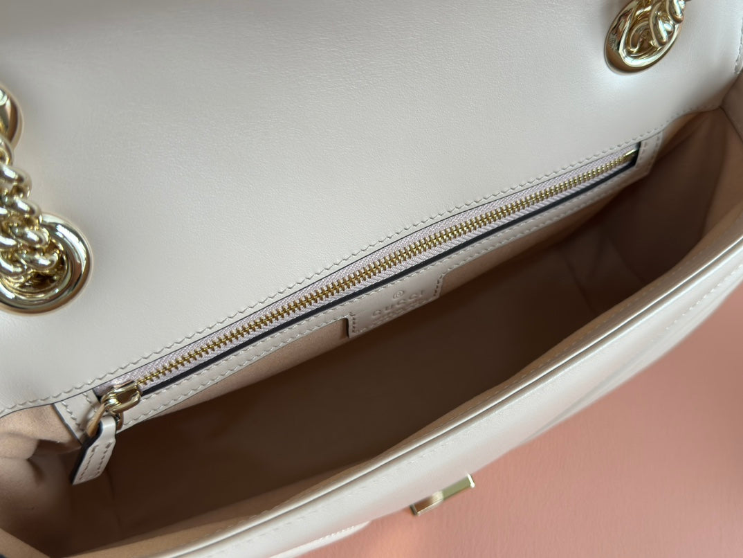 GUCCI MARMONT MEDIUM SHOUDER BAG 26 IN LIGHT BEIGE CALFSKIN