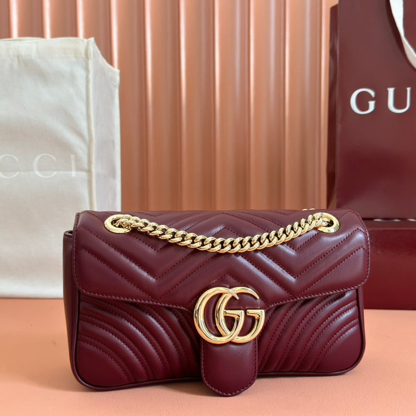 GUCCI MARMONT MEDIUM SHOUDER BAG 26 IN ROSSO ANCORA RED CALFSKIN