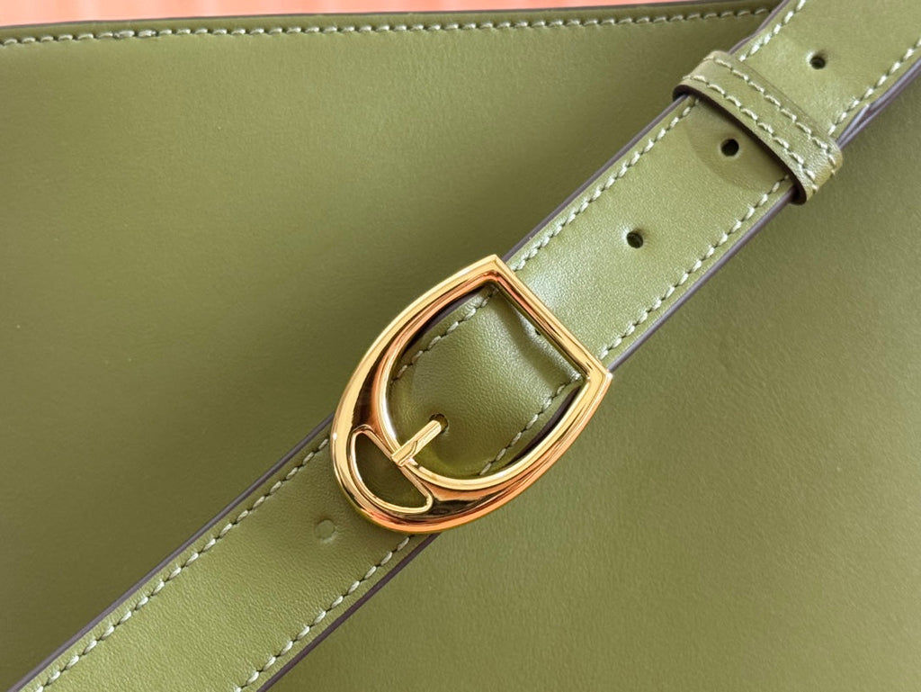 GUCCI 73 MEDIUM BUCKET BAG 27.5 IN GREEN SMOOTH CALFSKIN