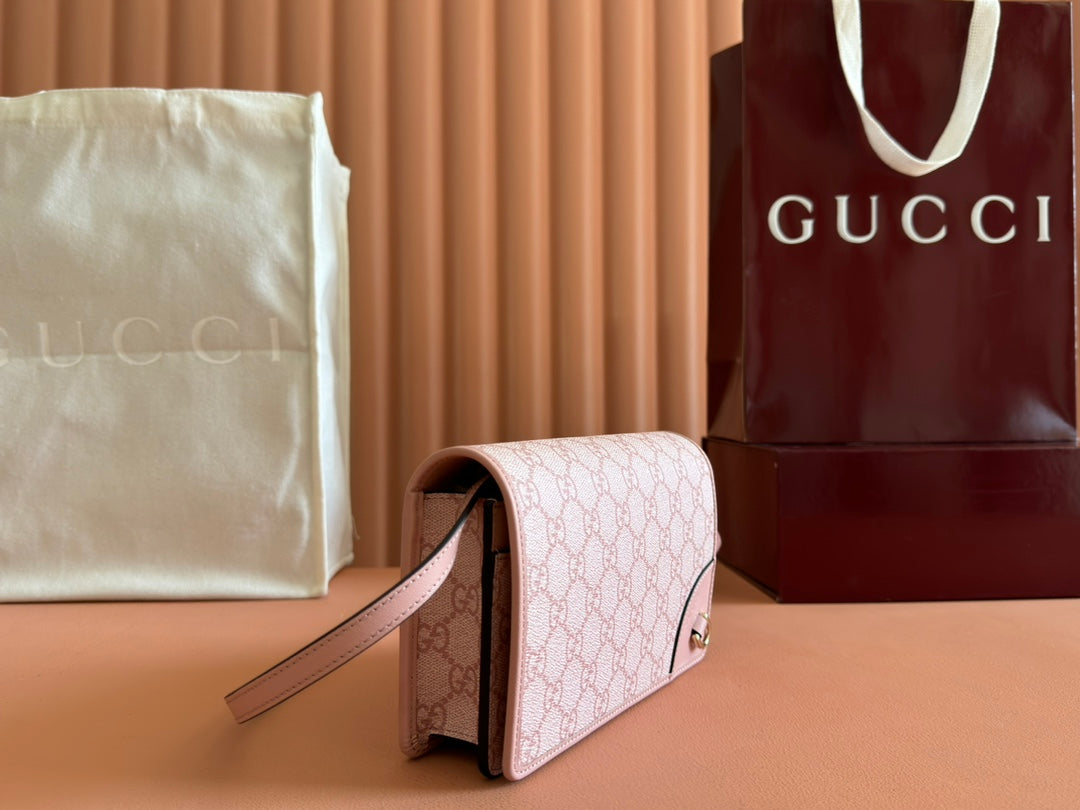 GUCCI EMBLEM WALLET  MONOGRAM 20 IN LIGHT PINK SMOOTH CALFSKIN