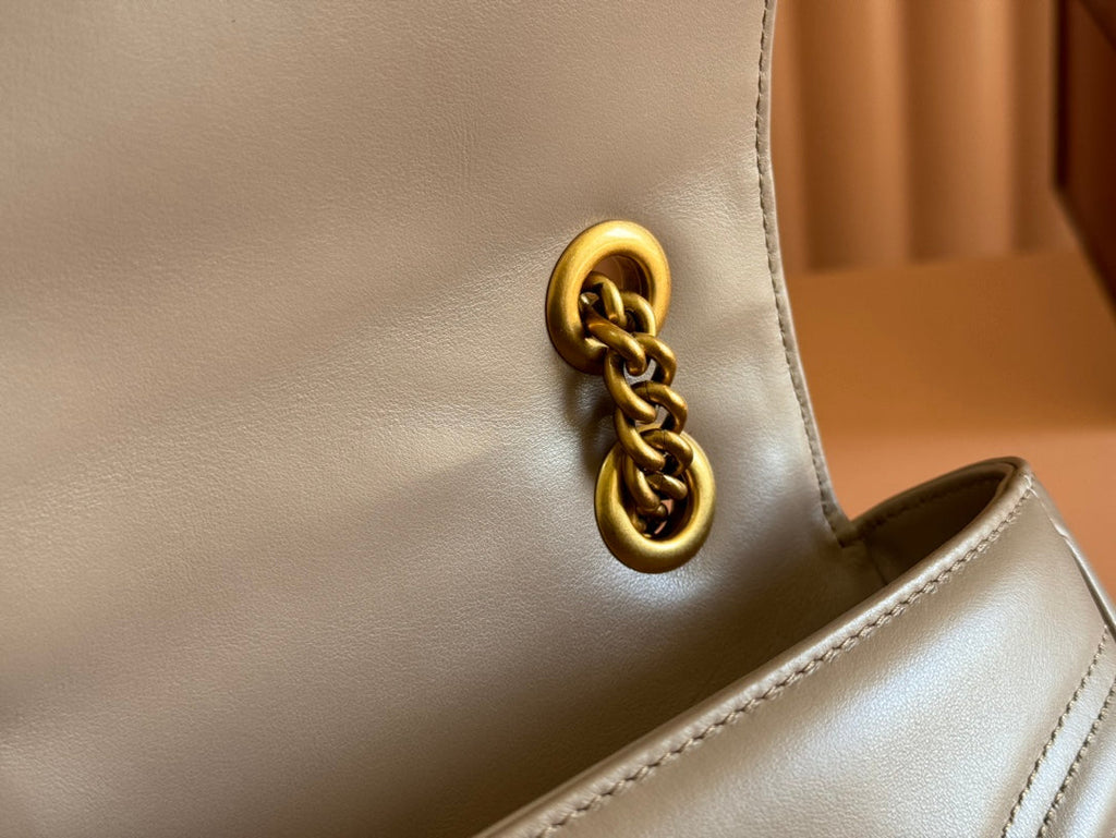 GUCCI MARMONT SHOULDER BAG 31 IN BEIGE CALFSKIN GOLD CHAIN