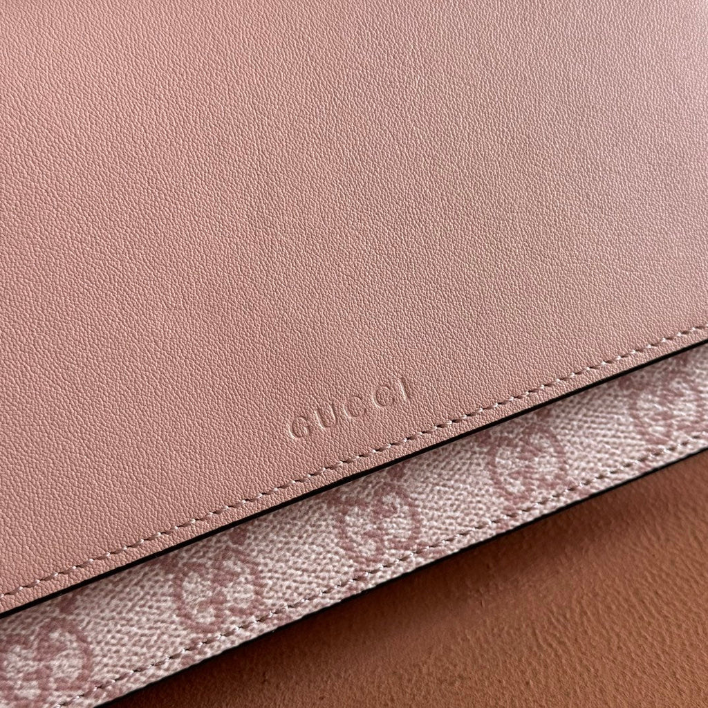 GUCCI EMBLEM WALLET ON CHAIN 20 IN LIGHT PINK SMOOTH CALFSKIN