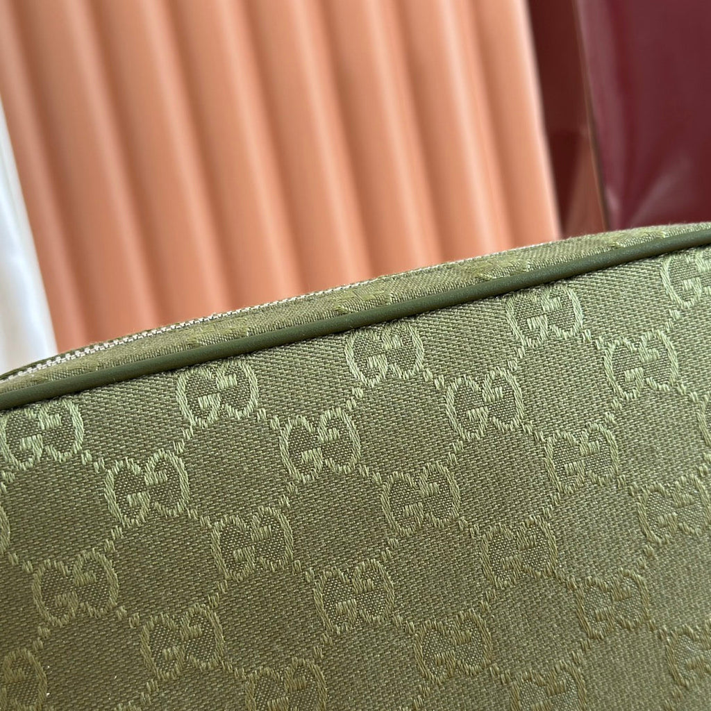 GUCCI SMALL CROSSBODY BAG 23.5 IN FOREST GREEN  CANVAS