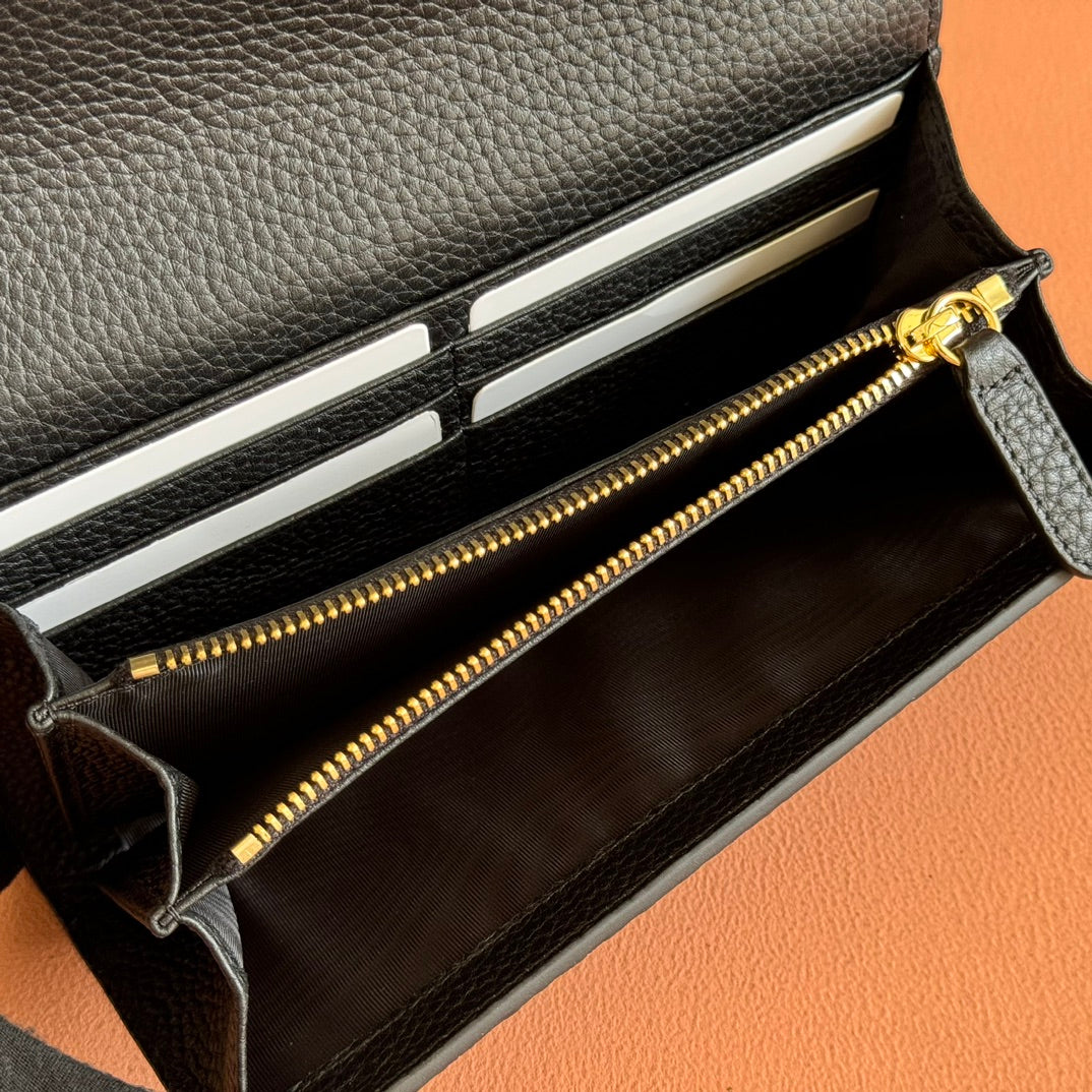 GUCCI EMBLEM CONTINENTAL WALLET 19 IN BLACK  SMOOTH CALFSKIN